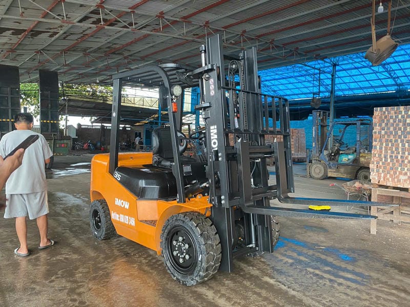 Xe cũ phù hợp đơn hàng ngắn hạn, ngân sách đầu tư thấp hoặc nhu cầu